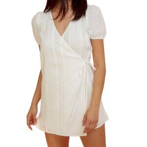 Blue Blush Eyelet Wrap Short Sleeve Mini Dress White Size Small NWT
